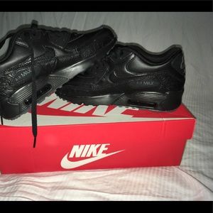 Black Nike Air Max 90 LTR SE GG